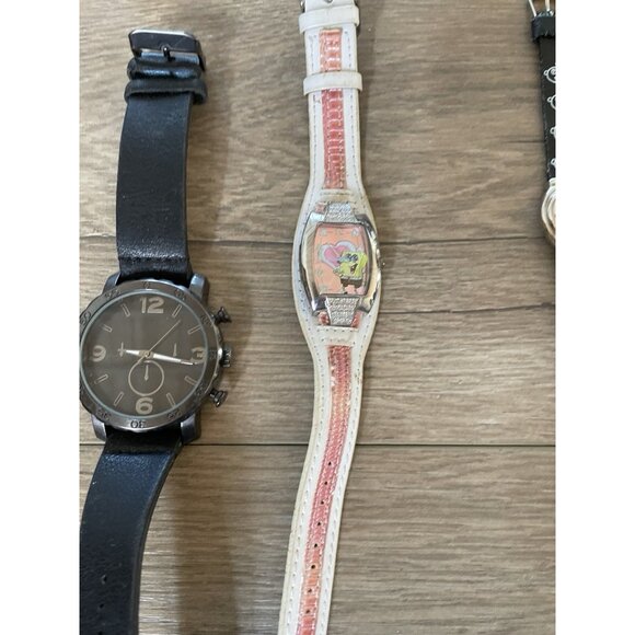 Watch Lot Of 25 Watches Womens Mens For Parts Or Repair Only Not Working AS IS